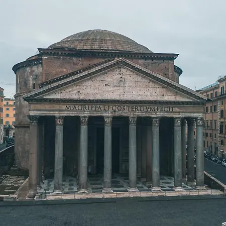Trevi Fountain * Róma